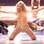 Em 2000, Britney Spears deixou de ser uma "colegial virgem e santa", ao cantar "Oops! I Did It Again" apenas com um collant nude. Foto: Getty Images/MTV.com