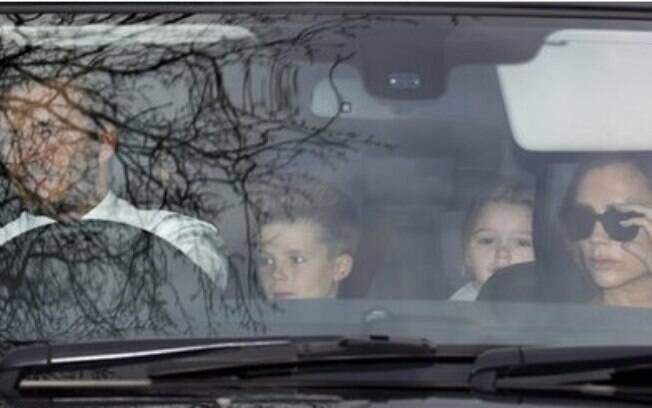 Os Beckham chegam para a cerimônia de casamento