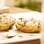 Batatas assadas com creme de queijo e azeitonas. Foto: Dulla