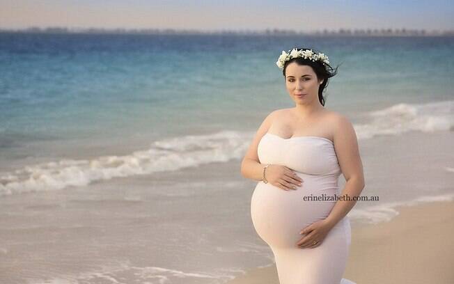 Kim Tucci, quando estava grávida de 24 semanas, fez um ensaio fotográfico Kim Tucci, quando estava grávida de 24 semanas, fez um ensaio fotográfico