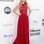 Parece transparente, mas não é! O vestido de Taylor Swift tem forro nude. Foto: Getty Images/Brainpix/SplashNews