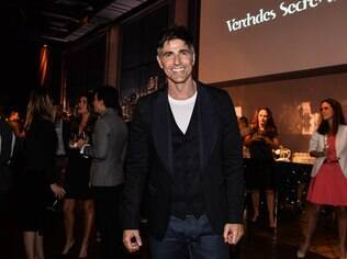 Reynaldo Gianecchini na festa de lançamento da novela 'Verdades Secretas'