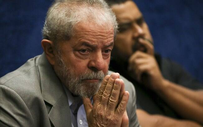 Ex-presidente Luiz Inácio Lula da Silva teria recebido propina de contratos da Odebrecht com empresa de parente