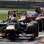 Vettel e Alonso protagonizaram um dos momentos mais emocionantes do GP. O alemão foi punido depois de jogar o espanhol para a grama. Foto: AP