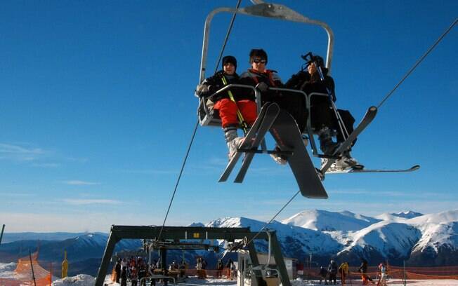 Bariloche, na Argentina, é perfeito para quem pratica esportes de inverno. Foto: Getty