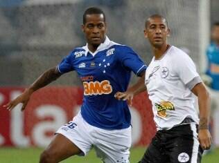 Com Dedé, Cruzeiro o goleia Resende