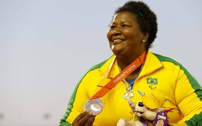 Rosinha Santos se emociona com o bronze que conquistou em Toronto