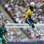 Alex Sandro pula alto para cortar o perigo. Foto: AFP