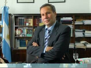 Alberto Nisman investigava o ataque terrorista dos anos 1990 havia dez anos; ele foi encontrado morto na Argentina