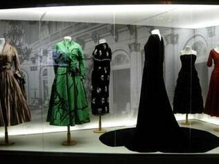 Objetos estão divididos em fases da vida de Evita