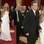 A top foi com o ex-namorado Leonardo DiCaprio à 77ª edição do Oscar, em 2005, com um vestido branco deslumbrante assinado por John Galliano para Dior e bolsa Tod's. Foto: Getty Images