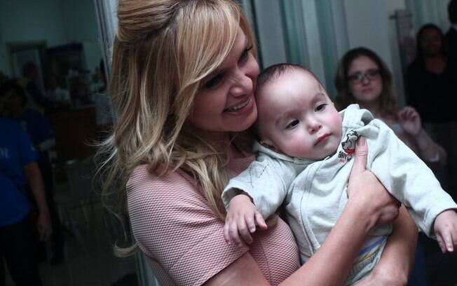 Eliana e Daniel participam do 63º aniversário da AACD