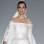 Se a noiva preferir cobrir os braços, é possível deixar os ombros à mostra e optar por mangas 3/4, que não envelhecem tanto. De Franc Sarabia. Foto: Divulgação/Barcelona Bridal Week