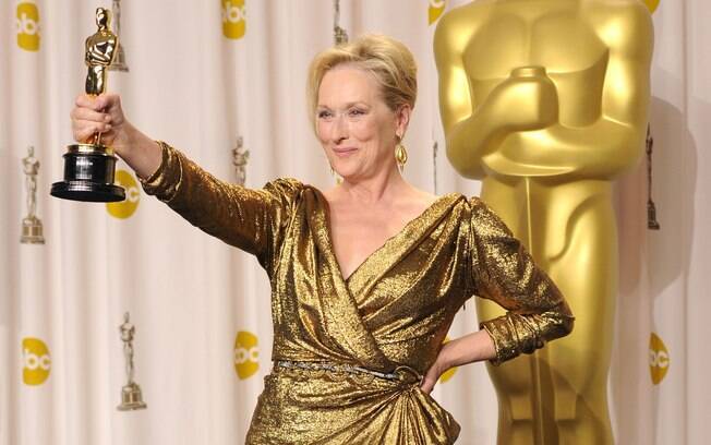 Meryl Streep no tapete vermelho para apresentar A dama de ferro