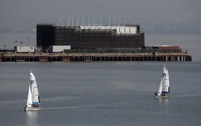 Balsa do Google chama atenção dos moradores de San Francisco