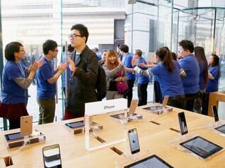 Loja da Apple em Pequim: China deve liderar vendas de smartphones