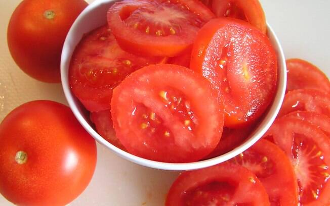 O tomate é cheio de substâncias que protegem o coração. Foto: Getty Images