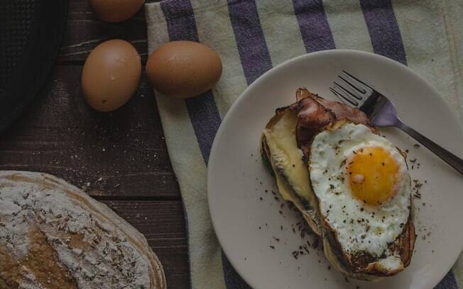 Já conhece a versão feminina do croque monsieur?