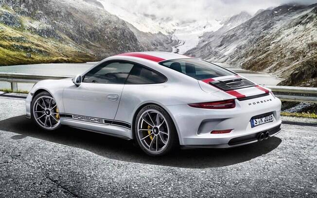 O design do 911 R foi baseado no Porsche GT3