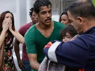 Jairo salva Bia de incêndio