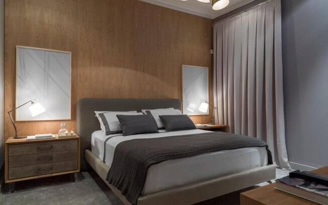 Adriana Helú Hawilla, Carolina Oliveira e Marina Torre Lobo, da Triplex Arquitetura, criaram um refúgio para um casal workaholic. Detalhe para os móveis criados pelo trio