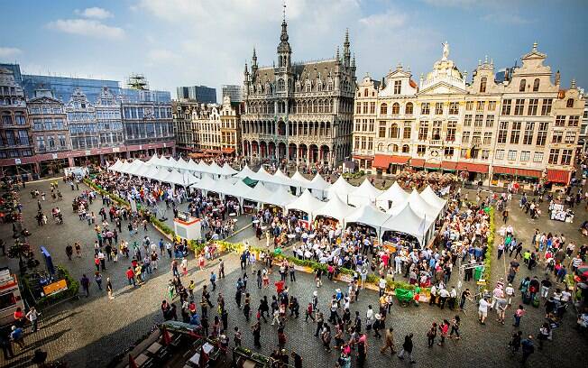 Belgian Beer Weekend de 2014, tradicionalmente realizada na Grand Place, em Bruxelas (Bélgica)