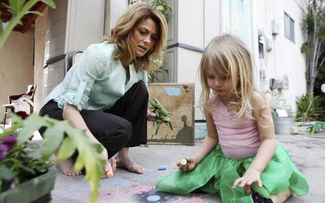 Rachel Hope, com a filha Grace, quer ter um terceiro filho através da parceria de paternidade