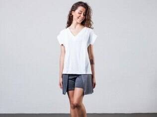 Visual com roupas da Velô. As peças também são vendidas pelo site da empresa