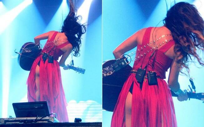 O vestido ousado de Paula Fernandes acabou deixando parte do bumbum da cantora à mostra