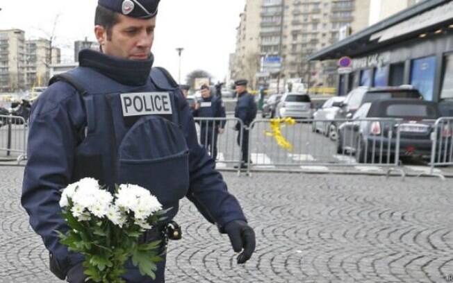 Operação massiva quer garantir segurança de chefes de governo e de população em marcha no domingo em Paris