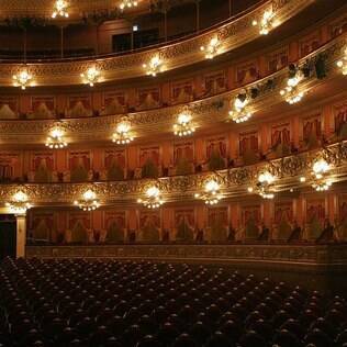 Vista interna do teatro Colón, recém-restaurado