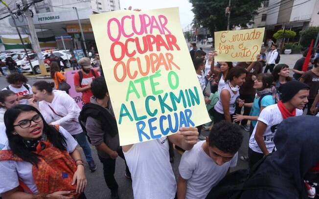 Protestos contra a reorganização escolar fecharam diversas ruas de São Paulo no fim do ano