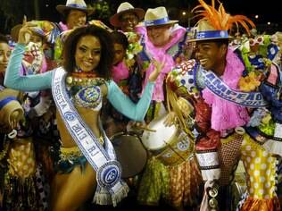 Michelle Fernandes, da Vila Isabel , é a Passista iG Rio 2013