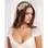 Os acessórios podem ser mais despojados, como uma tiara com pedraria discreta. De Jannie Baltzer. Foto: Divulgação