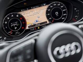 Audi A4 Avant vem com painel digital que pode ser configurado conforme o gosto do motorista