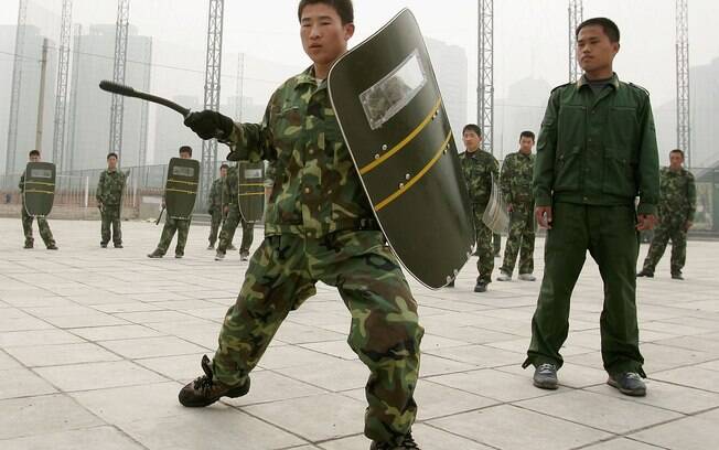 As artes marciais também são consideradas armas não letais pela Secretaria Nacional de Segurança. Foto: Getty Images