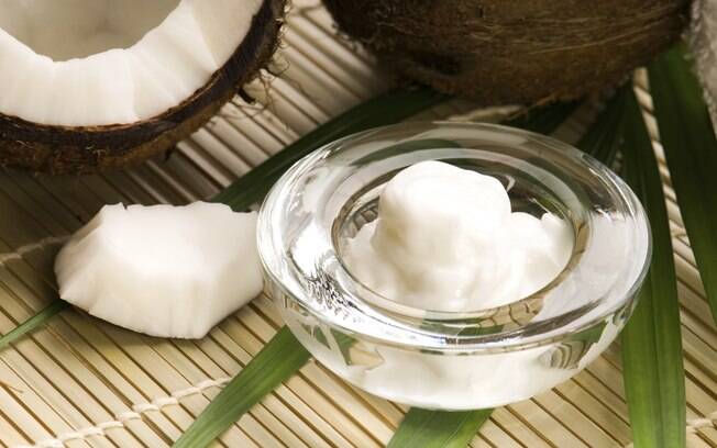 A gordura do coco, além de não fazer mal ao coração, ela pode substituir a manteiga. Acelera o metabolismo e facilita a digestão. Foto: Getty Images
