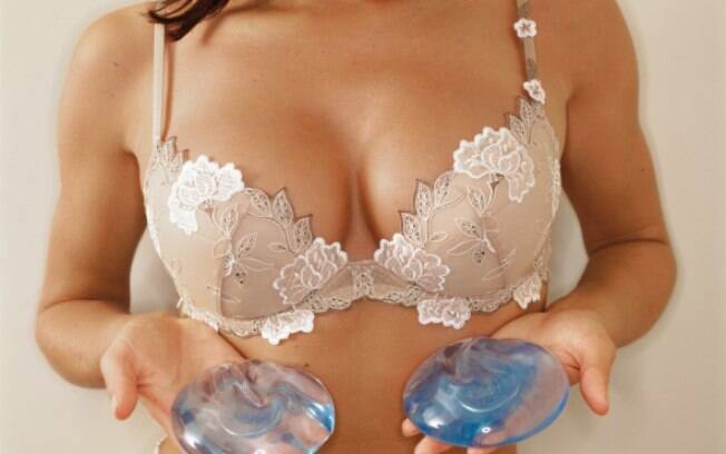 Mito: implantes de silicone podem provocar câncer de mama. Foto: Thinkstock/Getty Images