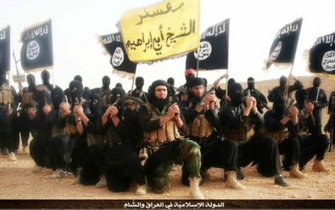 Militantes do Estado Islâmico, contra o qual países como a França e a Rússia declararam guerra