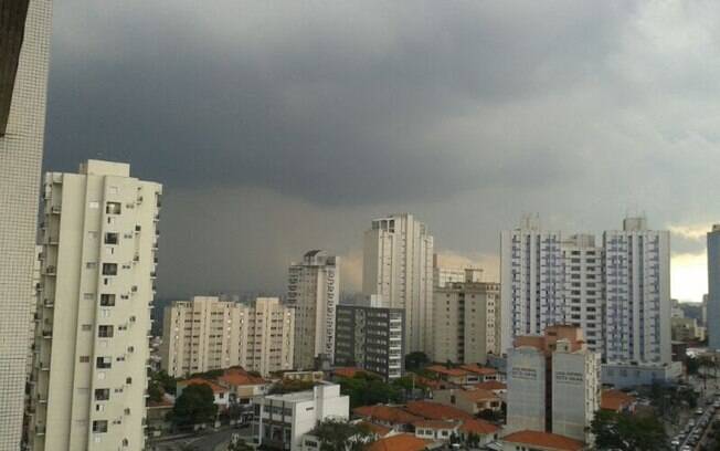 No Sudeste, pode chover com moderada a forte intensidade nos quatro estados na terça-feira