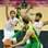 Irmãos Gasol tentam roubar a bola de Splitter. Foto: AP