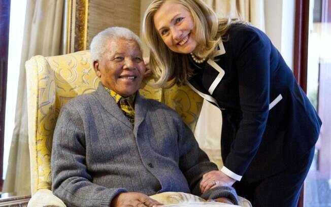 Secretária de Estado americana, Hillary Clinton, visitou Mandela em Qunu, África do Sul (06/08/2012)