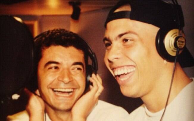 Mais uma do arquivo de David Brazil. Na foto de 1994, ele aparece ao lado de Ronaldo, então com 18 anos 