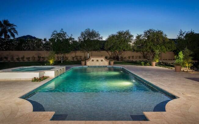 A piscina é um destaque da casa do maior campeão olimpico 