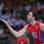 Russo Volkov saca na final contra o Brasil. Foto: Elsa/Getty Images