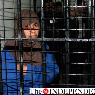 A iraquiana Sajida Mubarak Atrous al-Rishawi, de cerca de 40 anos, está presa na Jordânia desde 2005