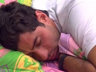 Marcelo foi dormir antes da meia noite
