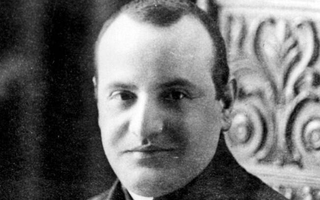 Retrato do reverendo Angelo Giuseppe Roncalli (1913)