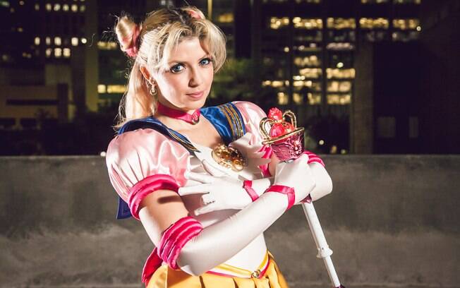Ela é cosplayer há nove anos e é reconhecida entre os fãs de cultura japonesa