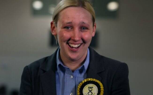Mhairi Black tem 20 anos e acabou com domínio dos trabalhistas no distrito de Paisley and Renfrewshire South